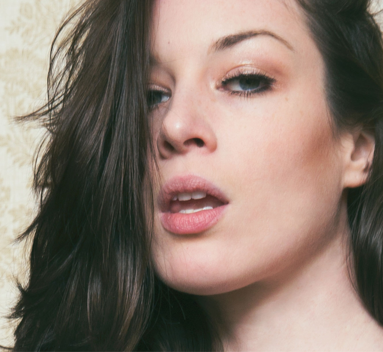 Stoya Group Sex Video - Culture - My Beauty - Stoya | MAC Qatar E-commerce Site